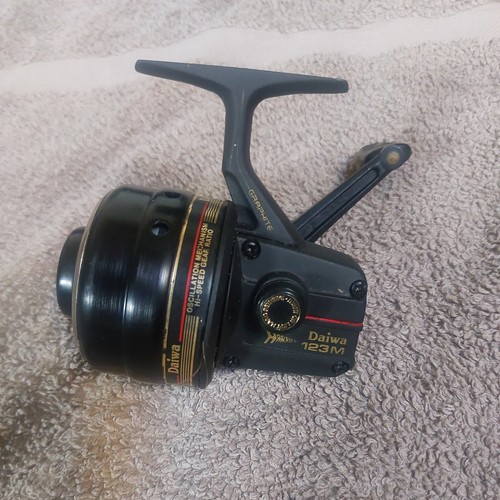 Vintage fishing reel - vintage,