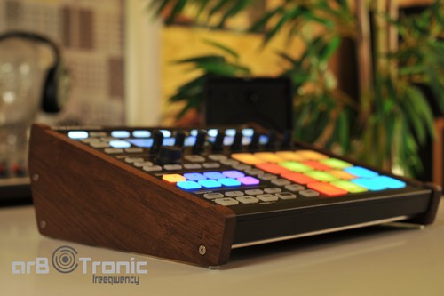 Native instruments maschine - instruments,