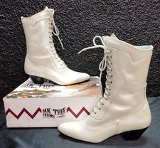 Womens 9.5 Oak Tree Farms