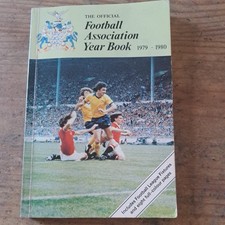 1979-1980 The Official Football Association Year Book in excellent condition