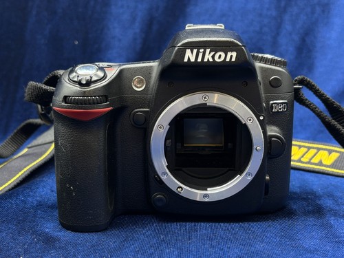 Nikon d80 camera body only - nikon,
