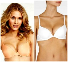 TRIUMPH Body Make-up