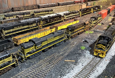 HO Scale Track Pack 1:87