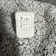 IN-LI ELECTRIC 230-240 50Hz LIGHT TRANSFORMER 24V 10VA YL41-24000417A (I 672)