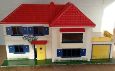 Triang Avon Dolls House 1969