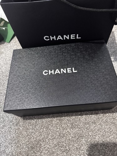 Chanel empty box - chanel,