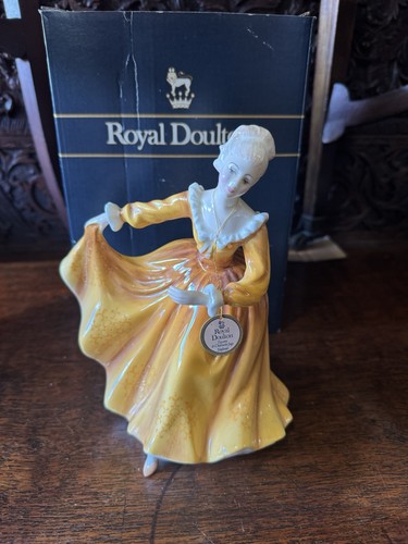 Large royal doulton figure - large,