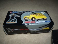 Corgi Classics 65301 James Bond CollectioN Citroen 2CV & Figure Set - MIB