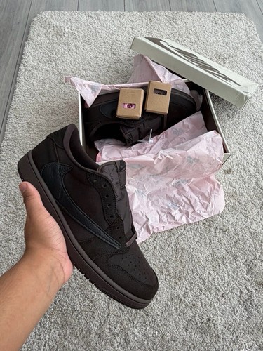 Air jordan low travis - air, og