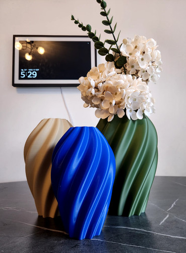 Aurelia vase modern spiral - vase,