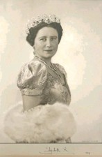 QUEEN ELIZABETH QUEEN MOTHER