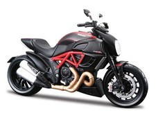 MAISTO 1:12 Ducati Diavel