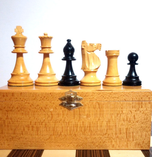 Very rare vtg lardy - vtg, chess