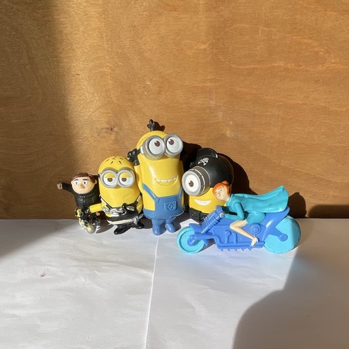 Mcdonald minions happy meal - mcdonald's,