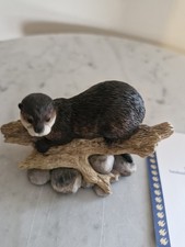 Border Fine Arts Otter