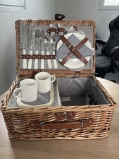 Luxury Wicker Picnic Basket