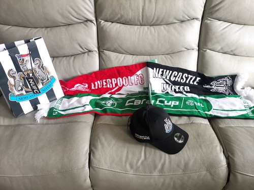 Newcastle - 🏆🏰🧢🧣⚽,