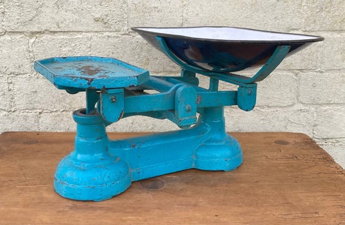 Vintage blue kitchen - , scales