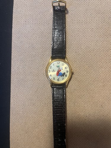 Vintage lorus quartz goofy - lorus,