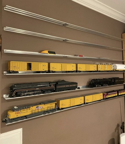 Scale train display shelves - o,