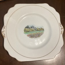 Vintage Gladstone Square Cake