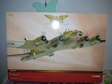 CORGI AA33305 BOEING B17 FLYING FORTRESS '2ND PATCHES'  limited edition