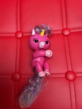 PINK UNICORN FINGERLING TOY