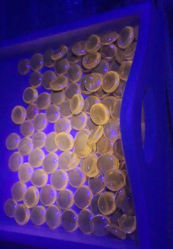 Yellow cadmium glass - yellow,
