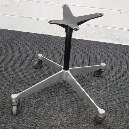 Herman miller eames - herman, contract