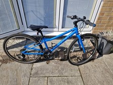 Carrera Subway Hybrid Junior bike 26 inch wheels, suits approx age 9-12