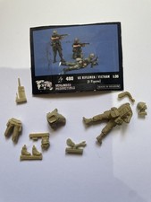 Verlinden Productions VIETNAM VIETCONG Running 1/35 Figures 2128