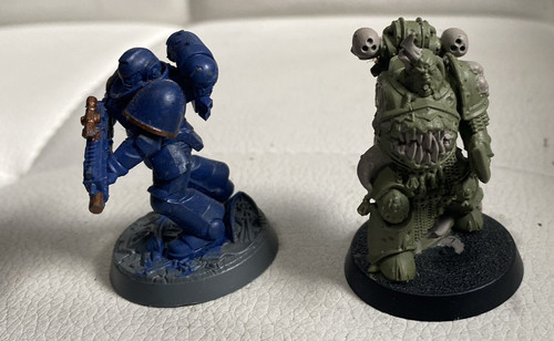 Small painted warhammer - small,