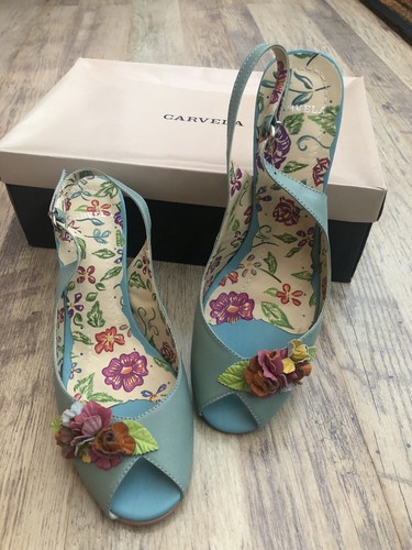 Vintage turqouise carvelo - vintage,