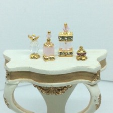 Dolls house handmade - ,