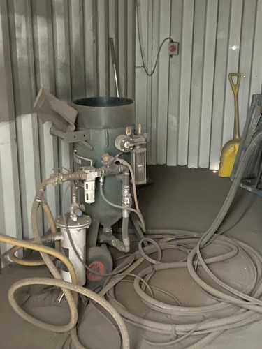 Sand blasting - blasting,