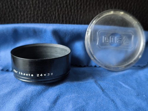 Unsual lens hood and - lens,