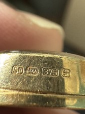 9CT GOLD LADIES SOVEREIGN