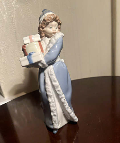 Vintage nao lladro girl - vintage, by