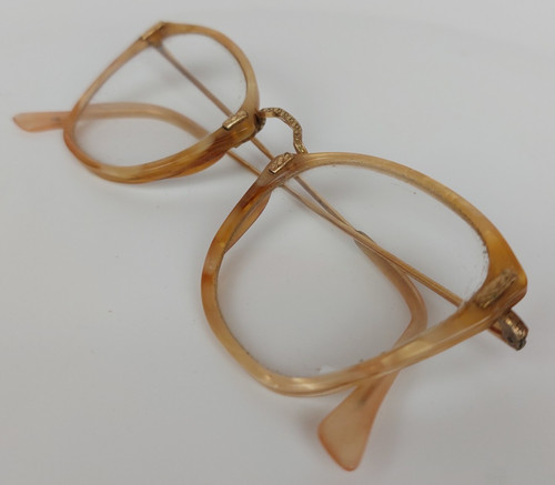 Vintage 1940s 1950s - , amber
