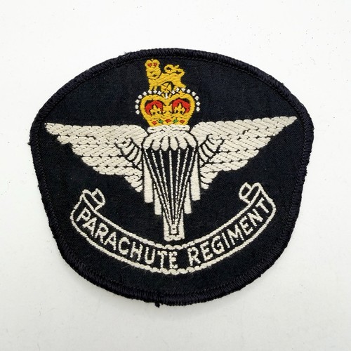 Genuine qe2 parachute - qe2, regiment