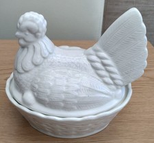 Vintage / retro white chicken