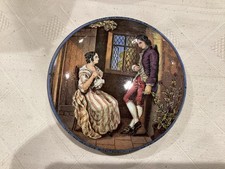 Pratt Ware Round Ceramic Pot