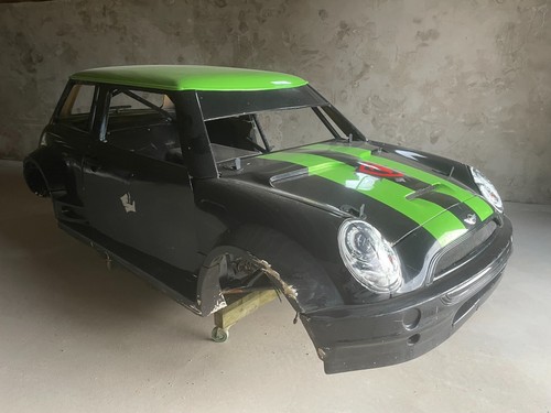 Mini one space framed - hot, rod
