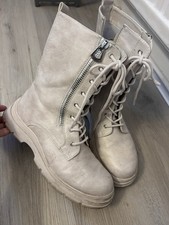 Deichmann Women Beige Mid calf