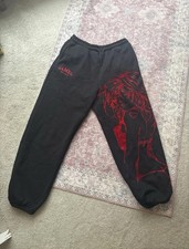 Named collective Black and red