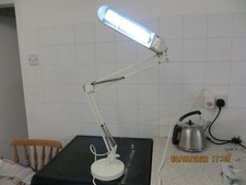 PL reading lamp