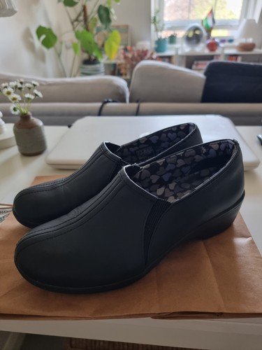 Black genuine leather skechers - leather,