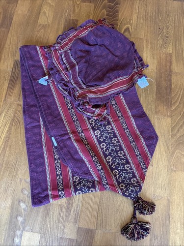 Laura ashley table runner - table,