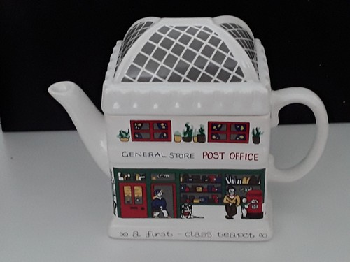 Wade english life teapots - life,