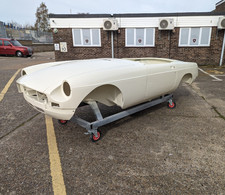 MGB Roadster Shell – Fully Restored Rebuilt Body – Old English White – Hardtop –